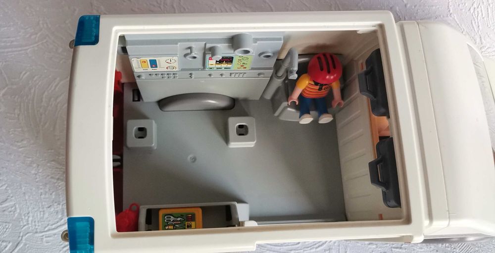 Playmobil Ambulanță Spital – Set Medical 4221 cu asistente