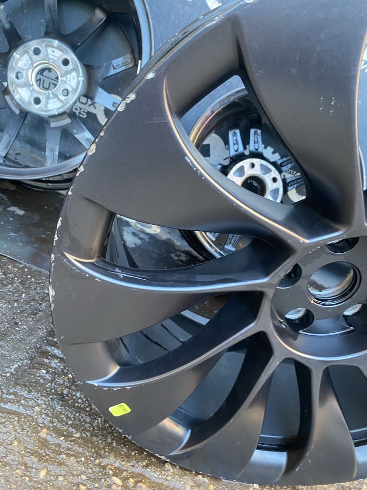 Janta aliaj 21" 10,5 J model Uberturbine Tesla Y