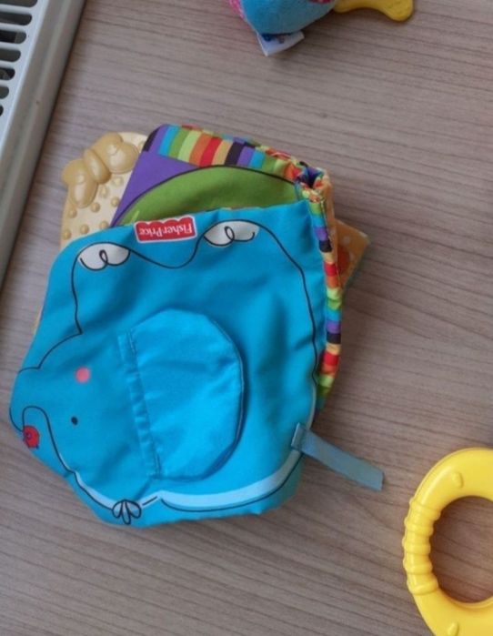 Set jucării 6 zornaitoare bebe fisher price impecabile