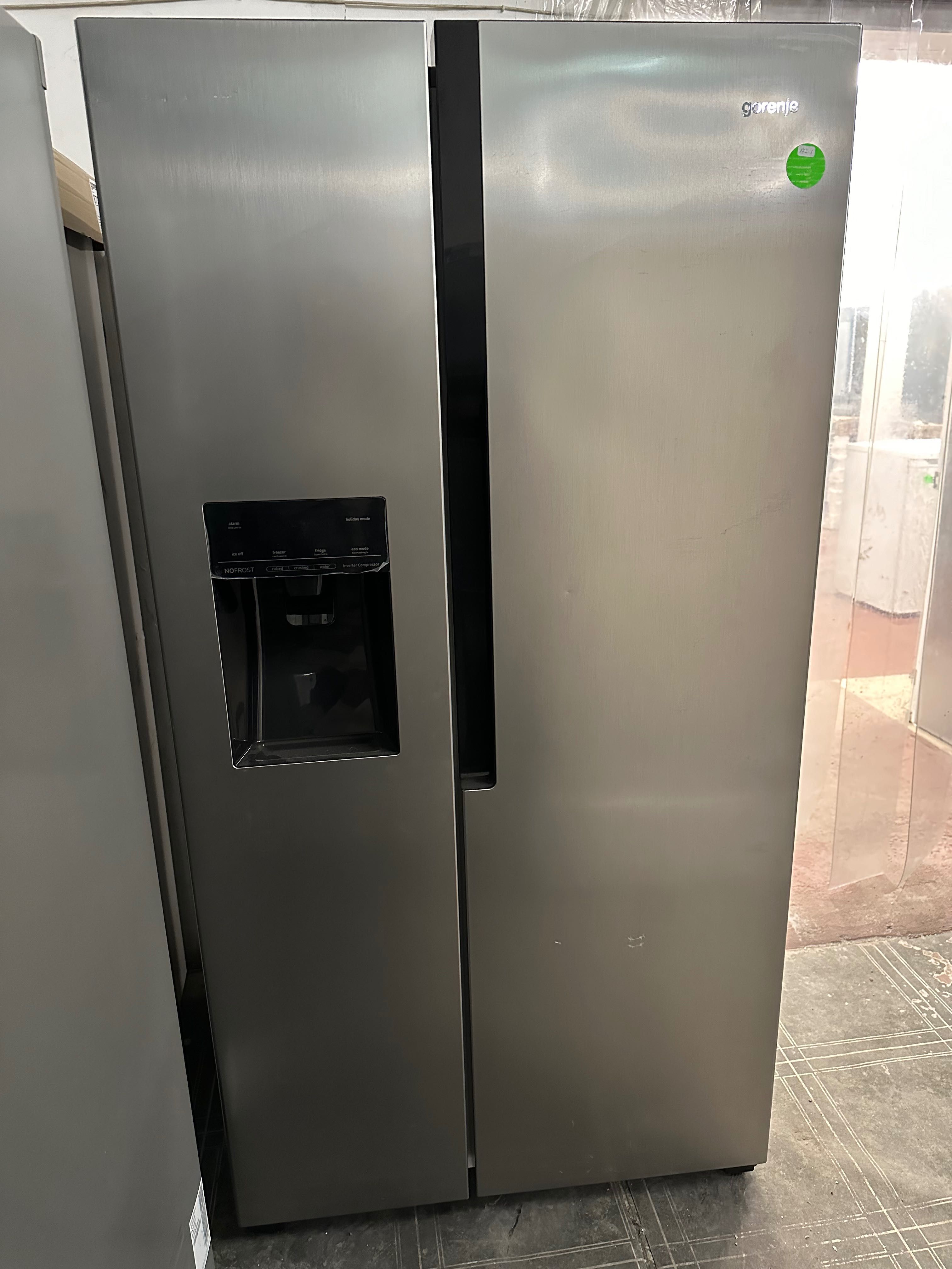 Американски хладилник с фризер Gorenje NRS 9 EVX
