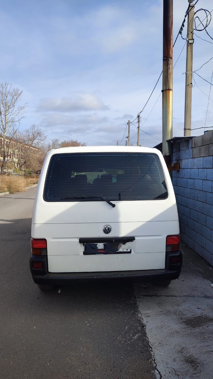 Volkswagen T4 Caravelle