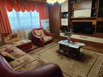 De închiriat apartament 3 camere Zona Banat