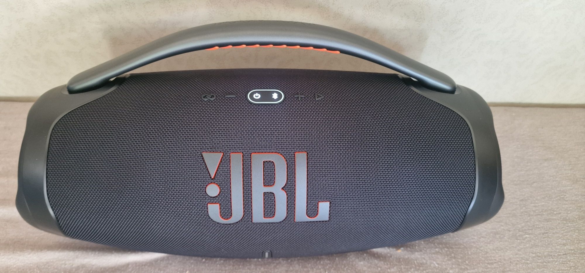 JBL Boombox 3 achiziționată de 2 saptamani