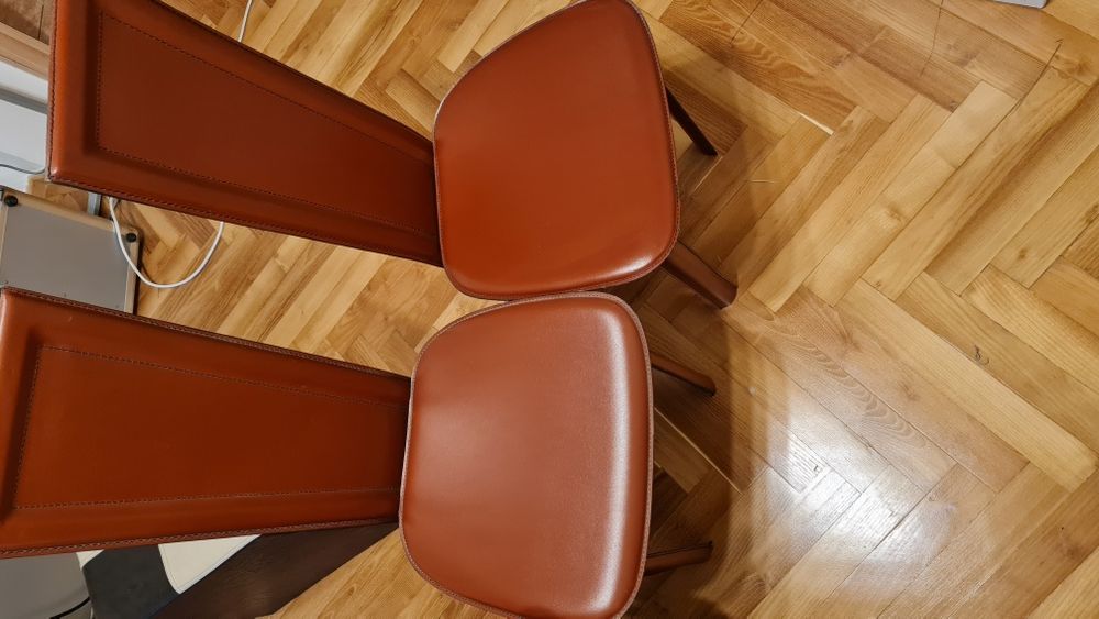 Masa sticla securizata cu scaune piele Italia