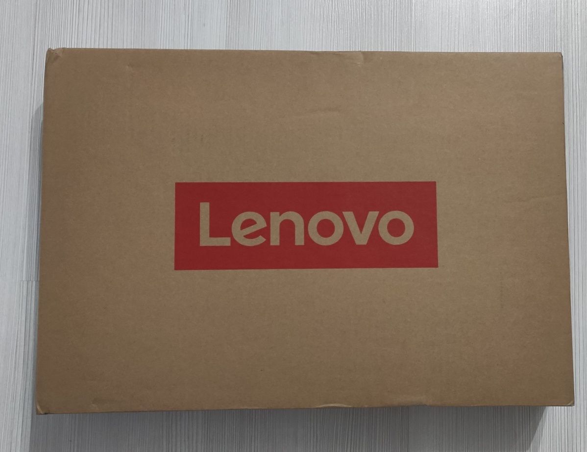 Laptop Lenovo IdeaPad 15.6"/ i5-4,4ghz/8gb/512 GB/*Sigilat* Garanție