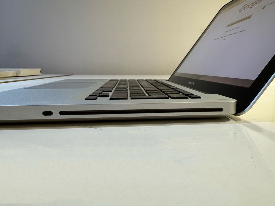 MacBook Pro 13’ mid 2010