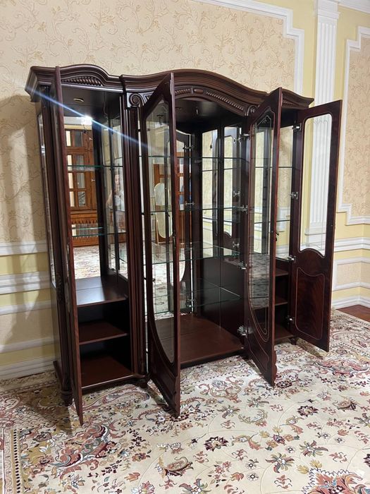 ШКАФ И КОМОД в отличном состоянии