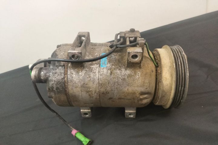 Compresor AC 8D0260805D Audi A4 B5