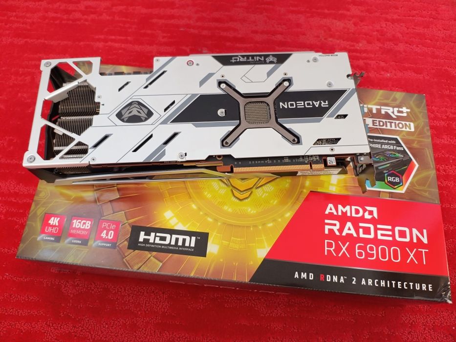 Vând placa video RX 6900 XT 16gb DDR6