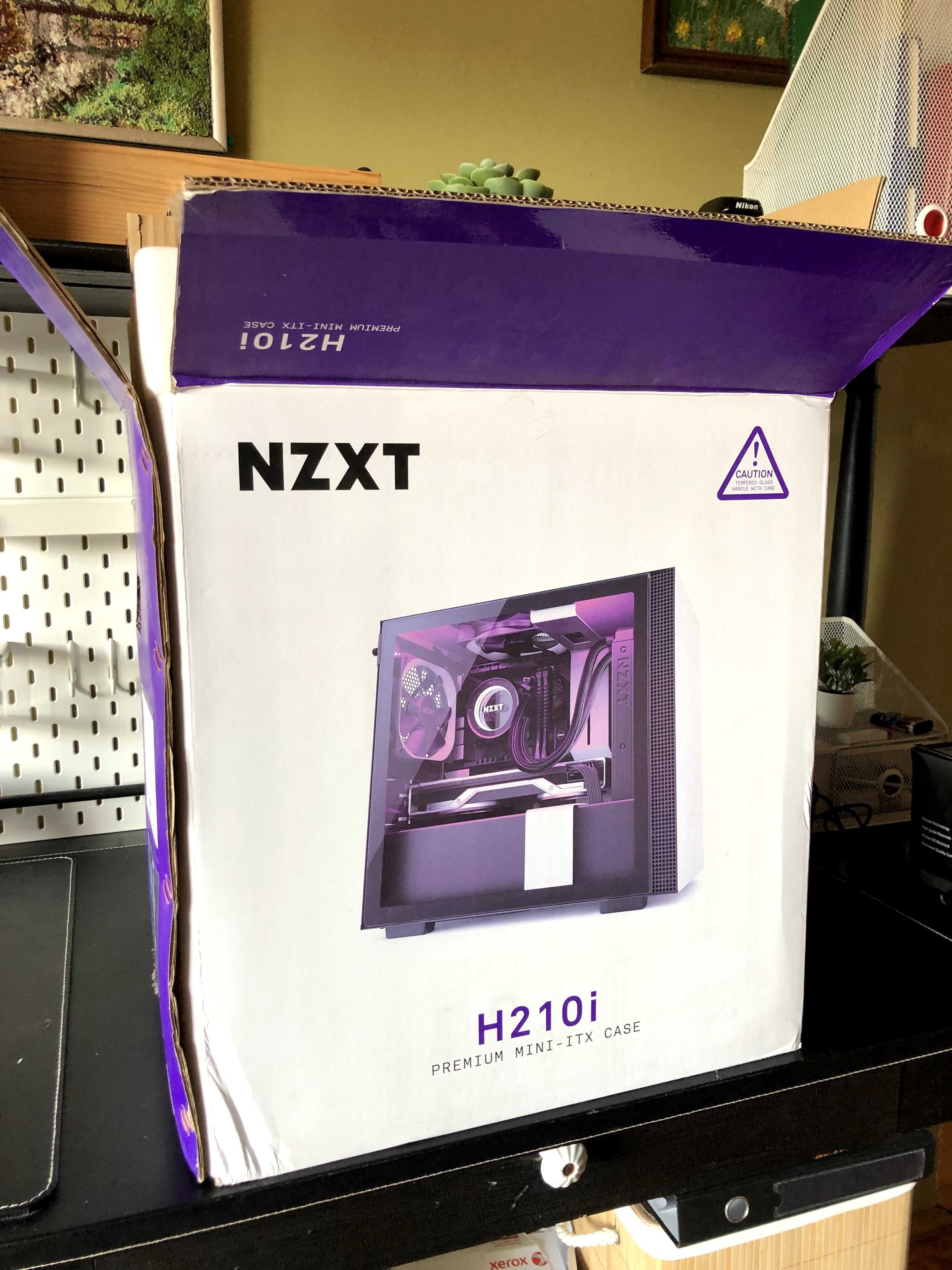 VAND | Carcasa PC NZXT H210i Mini ITX