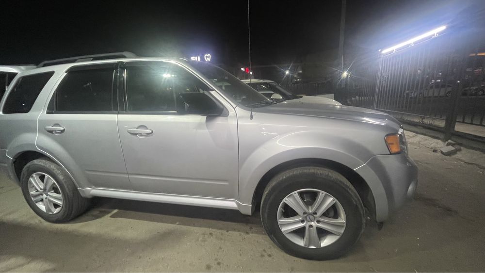 Продам FORD Escape
