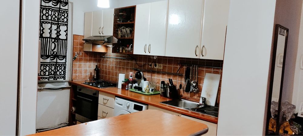 Apartament cu 3 camere de vanzare Alexandriei