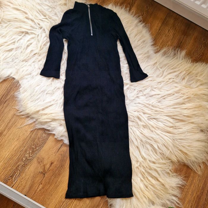 Rochie neagra rib