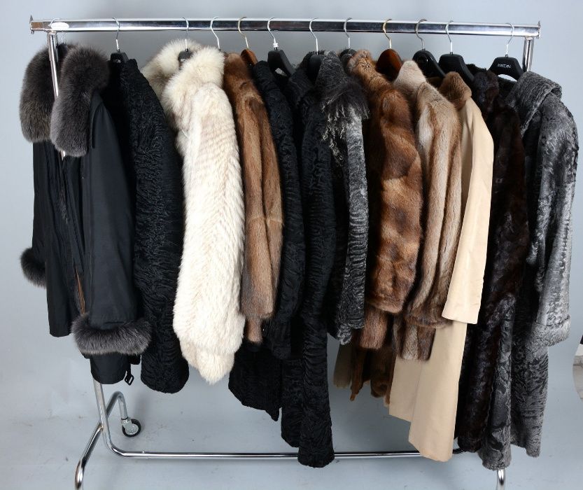 Jacheta din blana naturala vizon ,clasa superioara.