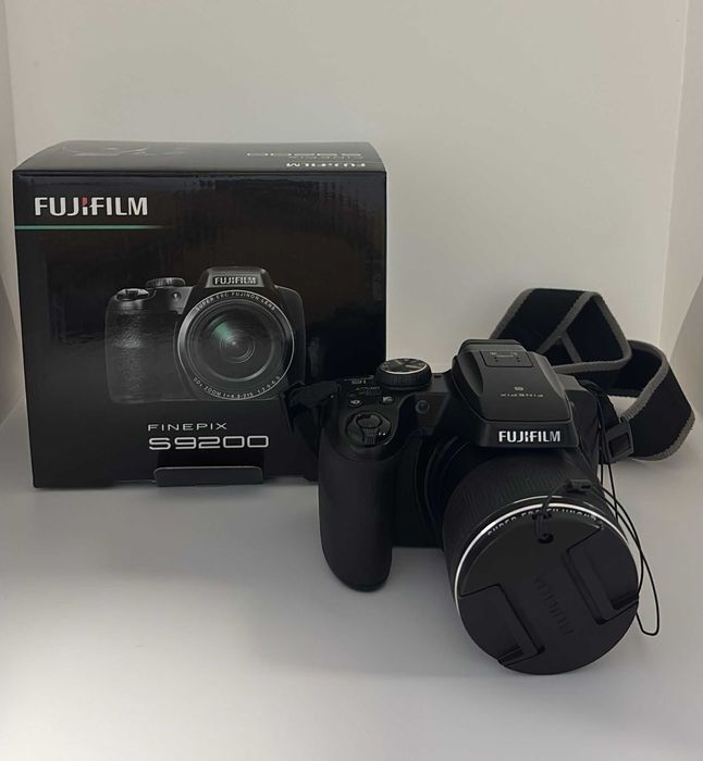 Aparat foto digital Fujifilm FinePix S9200, 16.2 MP, Black -A-
