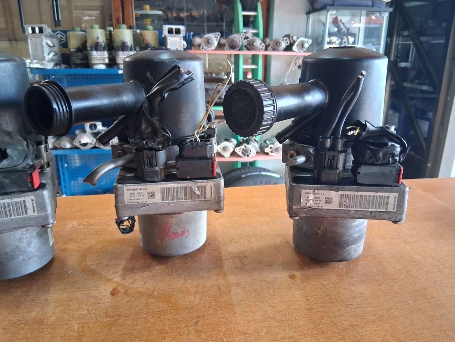 Pompa servo direcție Peugeot 407  2.0 Hdi 2004+