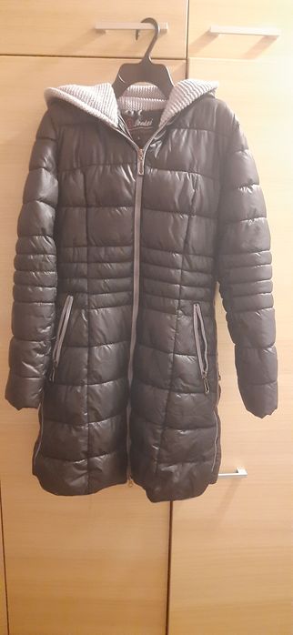 Geaca lunga, de iarna, pentru femei