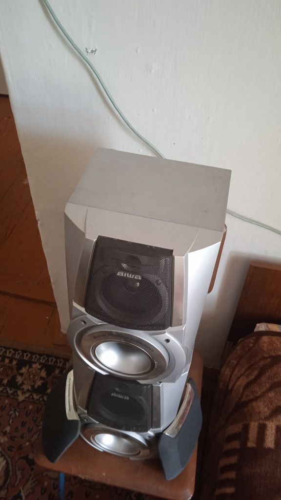 Буферные колонки "Aiwa"