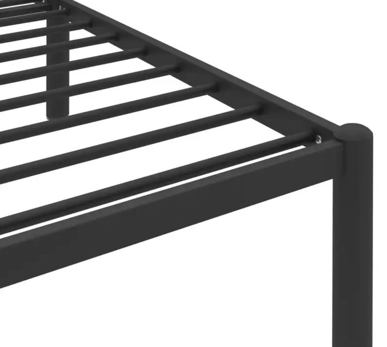 Pat de două persoane 200x180