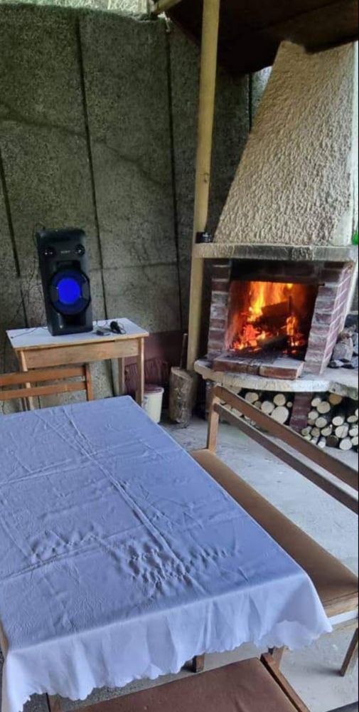 Продава къща с. Чифлик