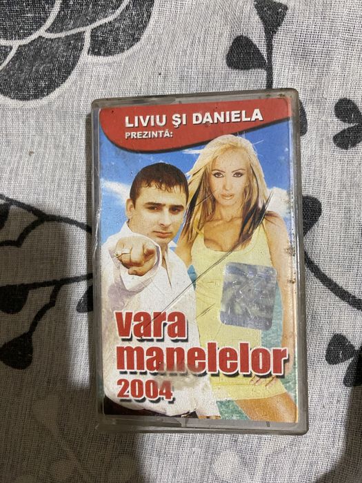 Cd-uri si casete vechi