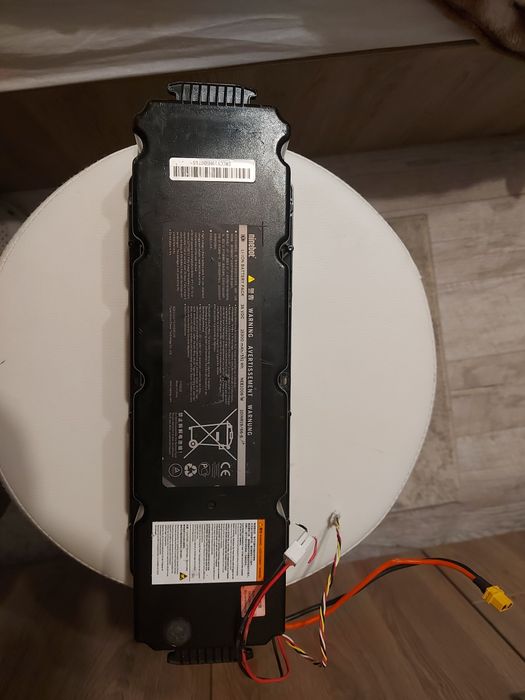 Vând acumulator trotineta ninebot g2