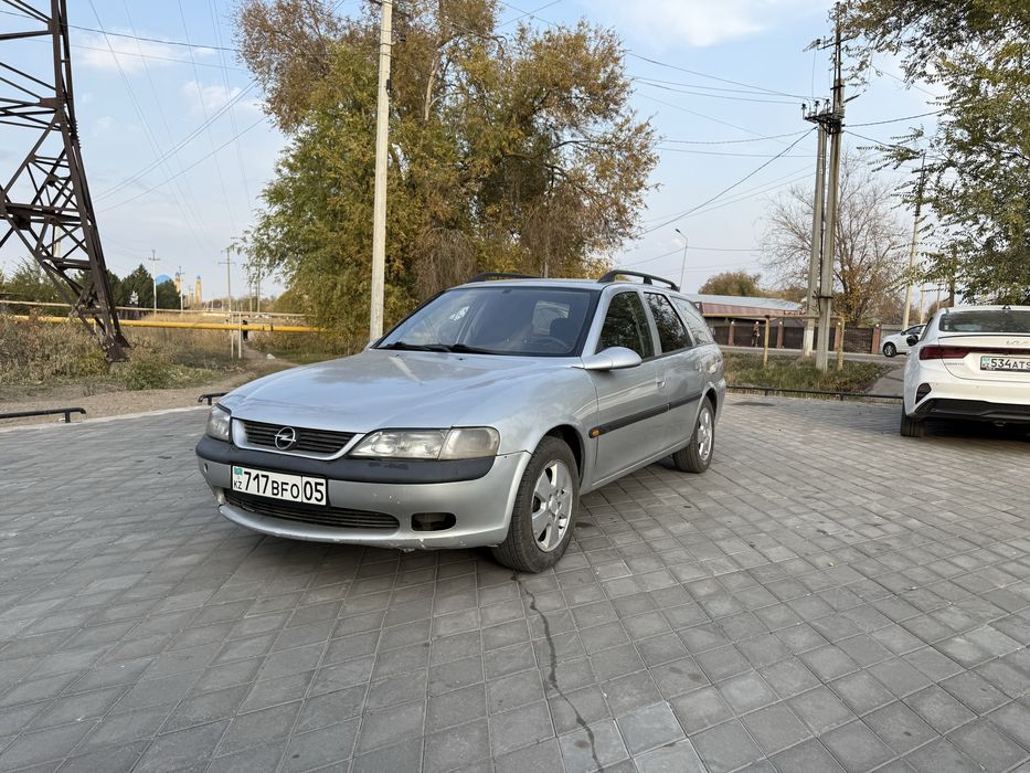 Унерсал опель вектра