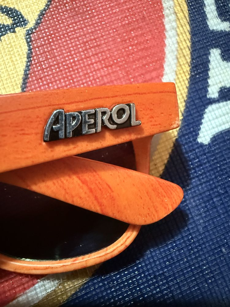 Чисто нови слънчеви очила APEROL SPRITZ