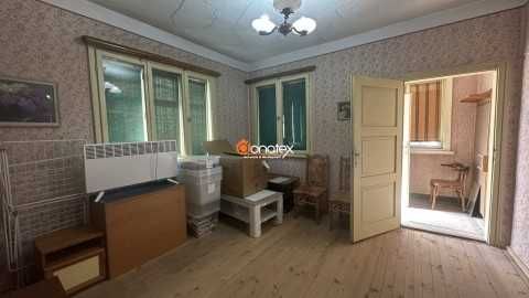 Продава двуетажна къща с РЗП 140 кв.м, с двор 400 кв.м в град Калофер