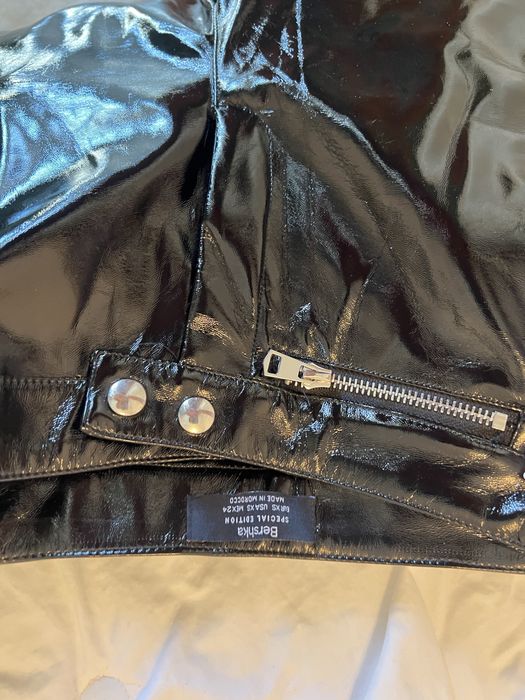 Pantaloni latex , bershka