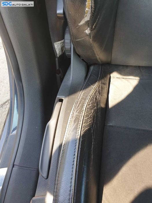 Interior Semi Piele Alcantara Fara Incalzire Scaun Scaune Fata si Bancheta cu Spatar Skoda Superb 2 Hatcback Berlina 2008 - 2013