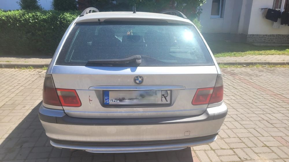 Vind bmw320 pentru piese in stare de funcționare!