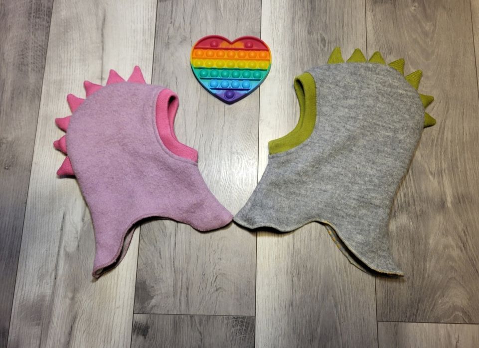 Cagula groasă din lână organică fiartă dublată cu jerse de lână