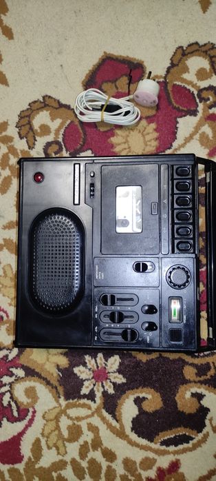 Весна 205-3 магнитофон сотилади