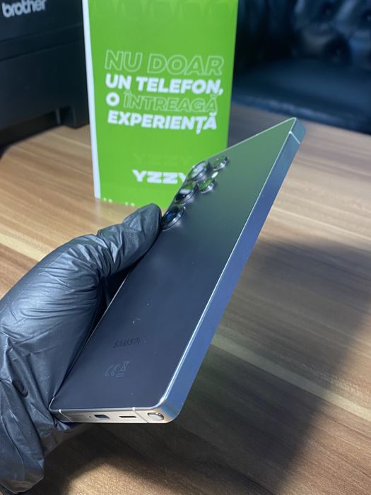 Samsung Galaxy s25 ultra • 512 GB • Titanium Black