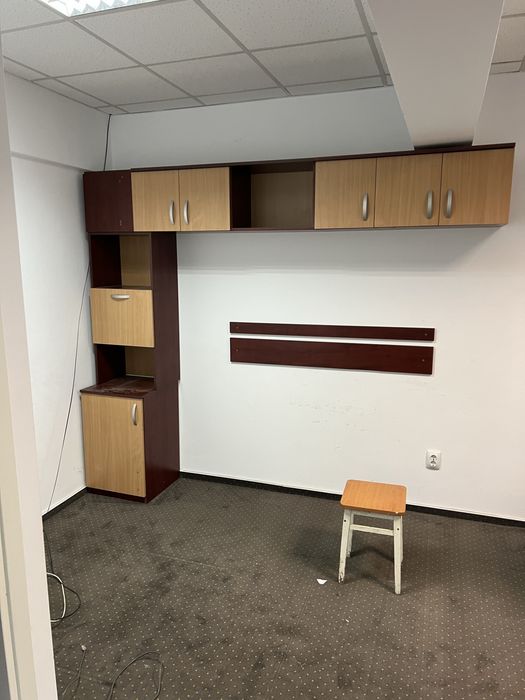 Birou si corp dulap + suspendate