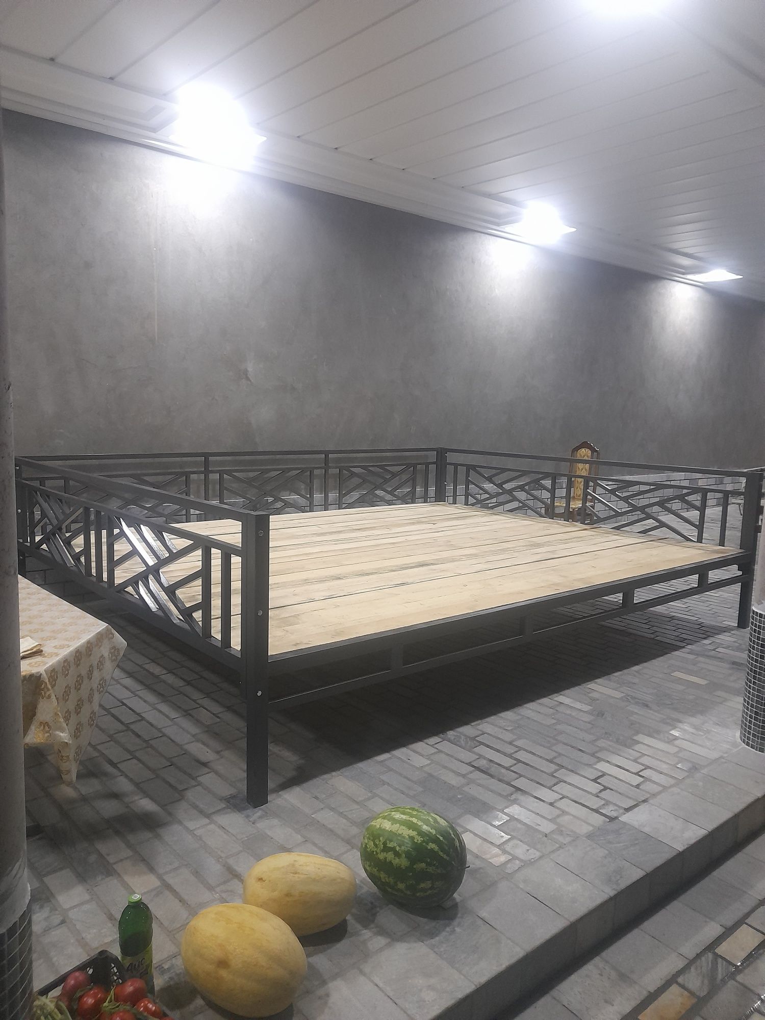 Tapchan loft stil Hi Tech тапчан, сури, крават примиум клас зур сифат