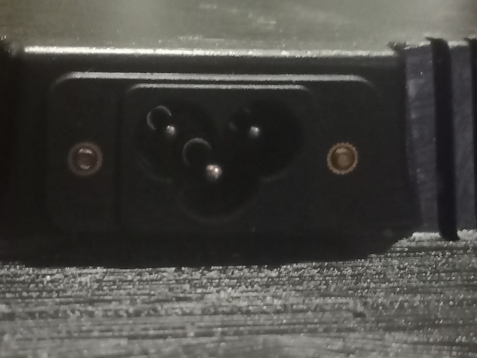 Продам монитор Qmax