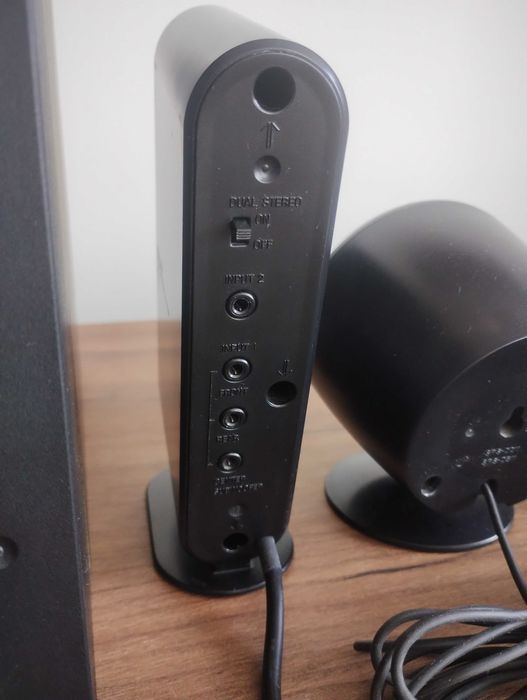 Система за домашно кино Sony SRS-D511.