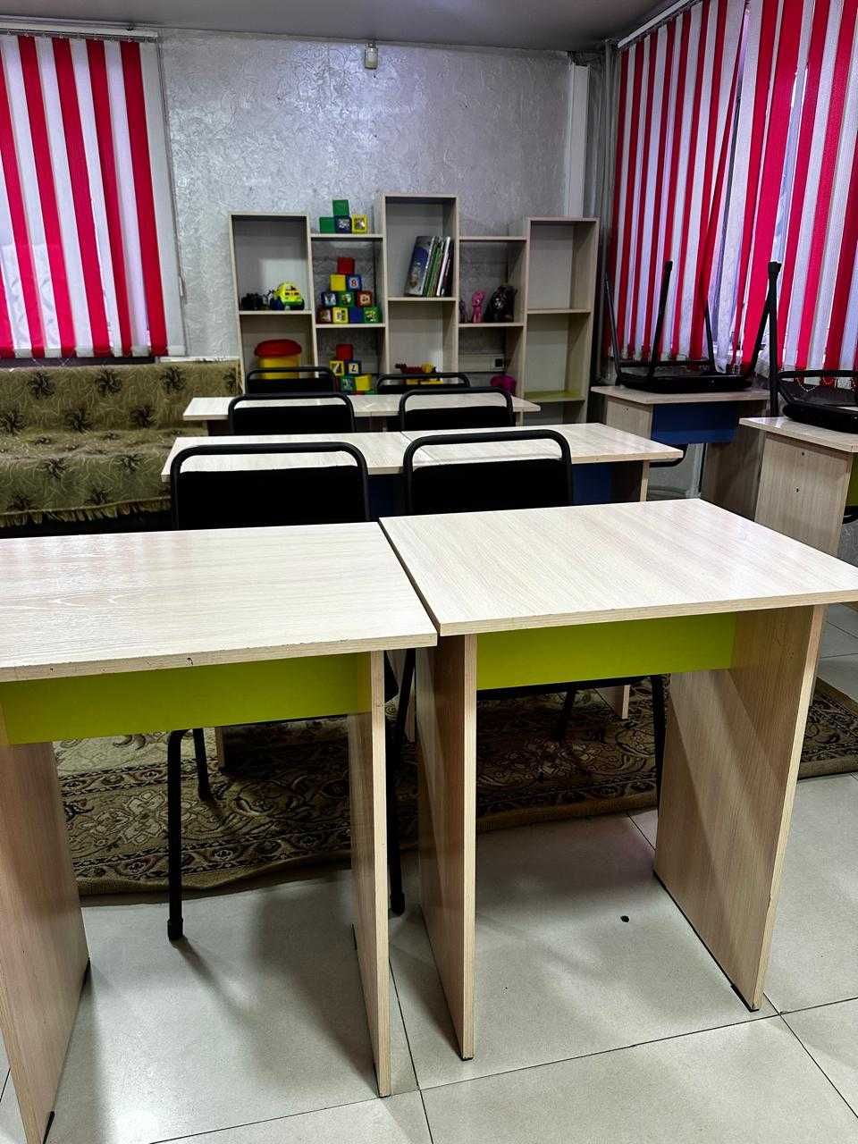 Срочно продам парты, стулья, шкафы, диван и ковер!!!