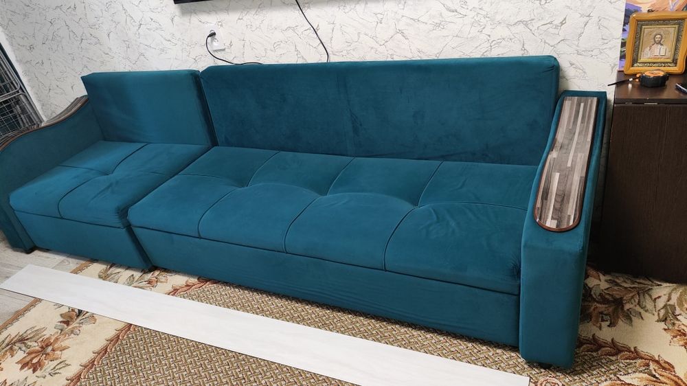Продам диван срочно