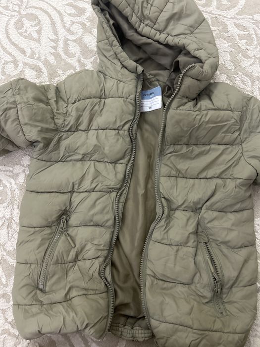 куртка детская в отличном состояние