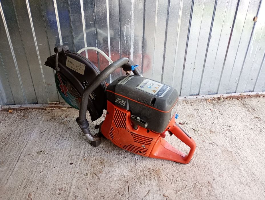 Drujbă tăiat beton fier Husqvarna