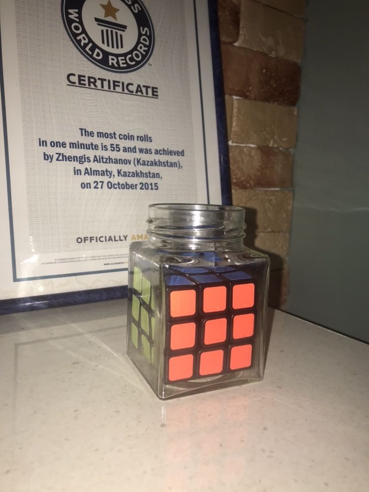 Кубик рубика в банке уникальный подарок