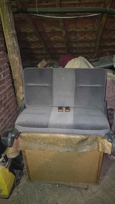 Седалки за терано