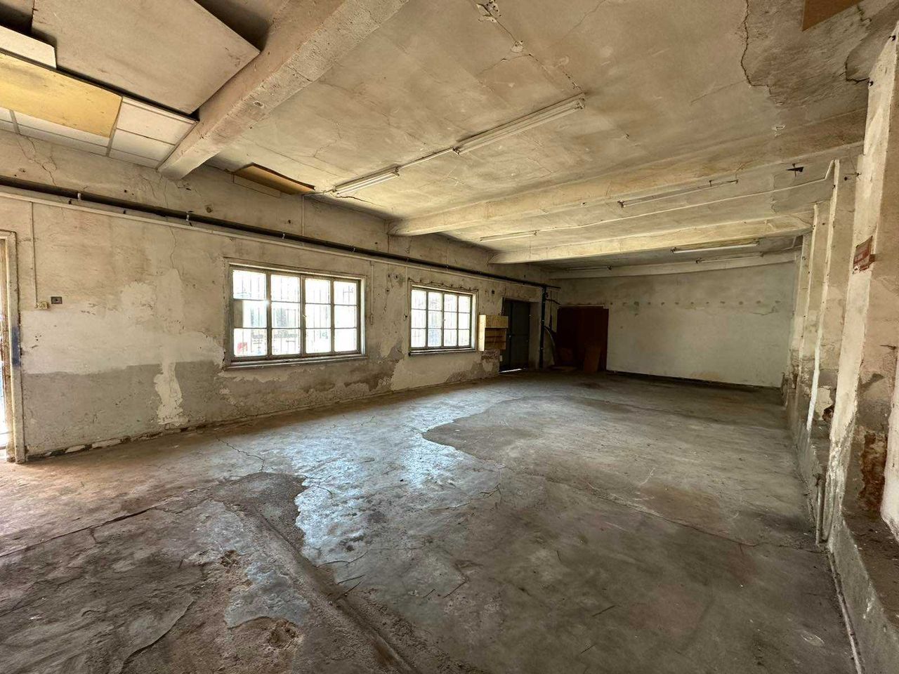 Дава се под наем Склад в Пловдив, Индустриална зона - Север - 9 кв.м за 428.4 € - Снимка #1