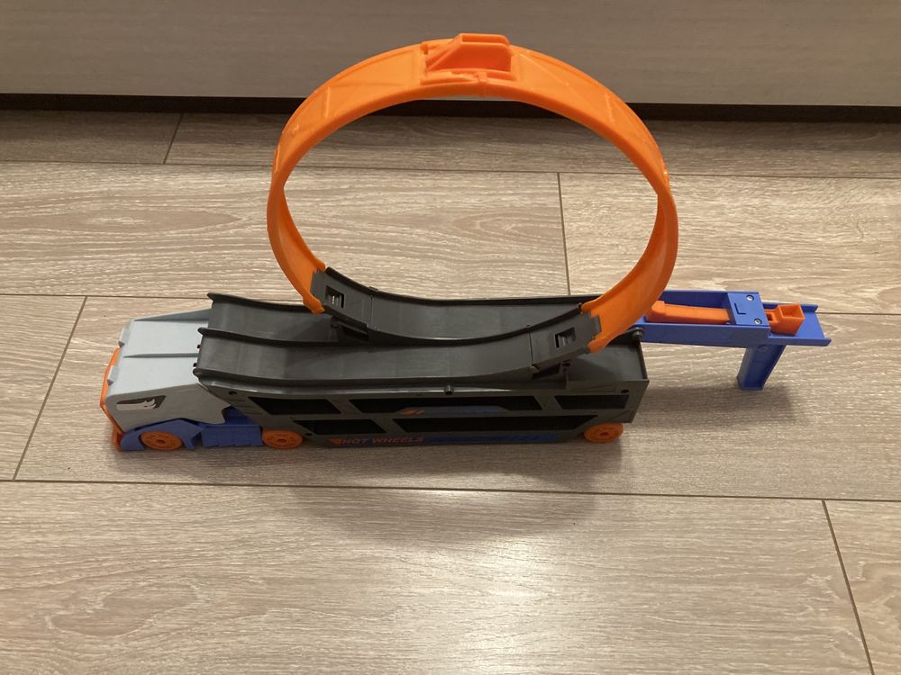 Паркинг за коли Hot Wheels