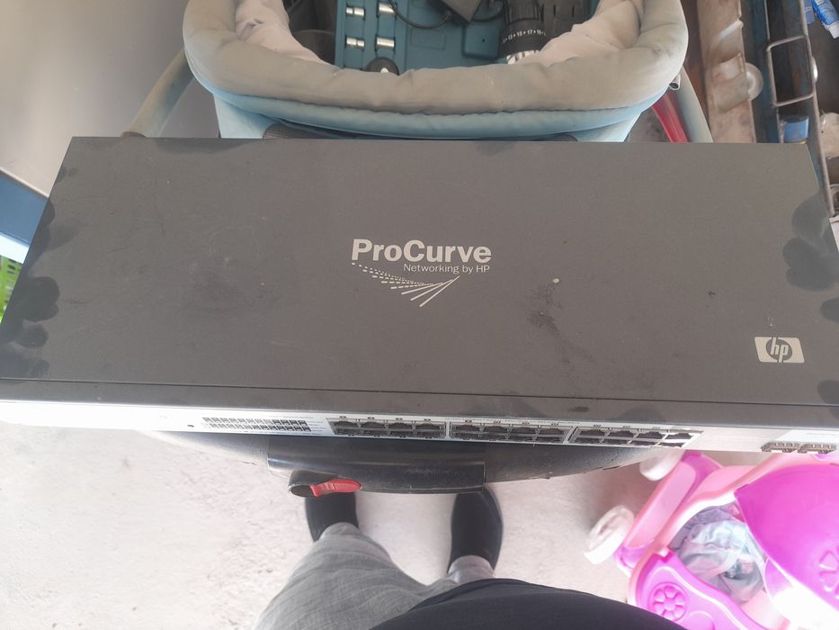 Svich 24 portli uy va ofislar uchun