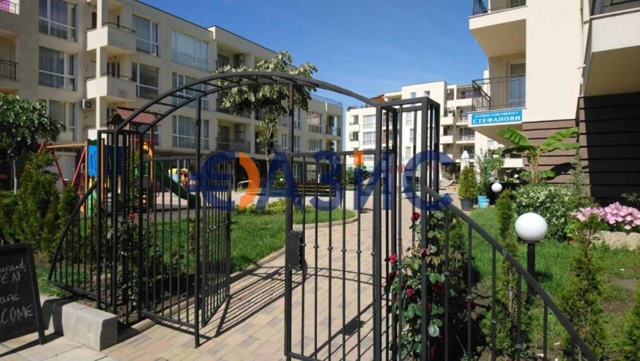 Продава се Едностаен апартамент в к.к. Слънчев бряг - 38 кв.м за 1527 €/кв.м - Снимка #13