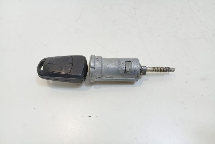 Contact cu cheie 13168306 Opel Meriva prima generatie